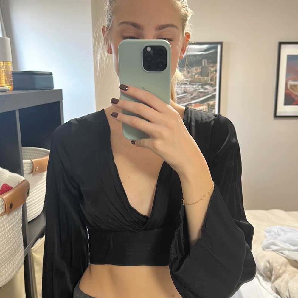 Black wrap top